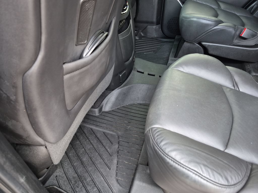 Used 2020 Cadillac Escalade Premium Luxury RWD image 38