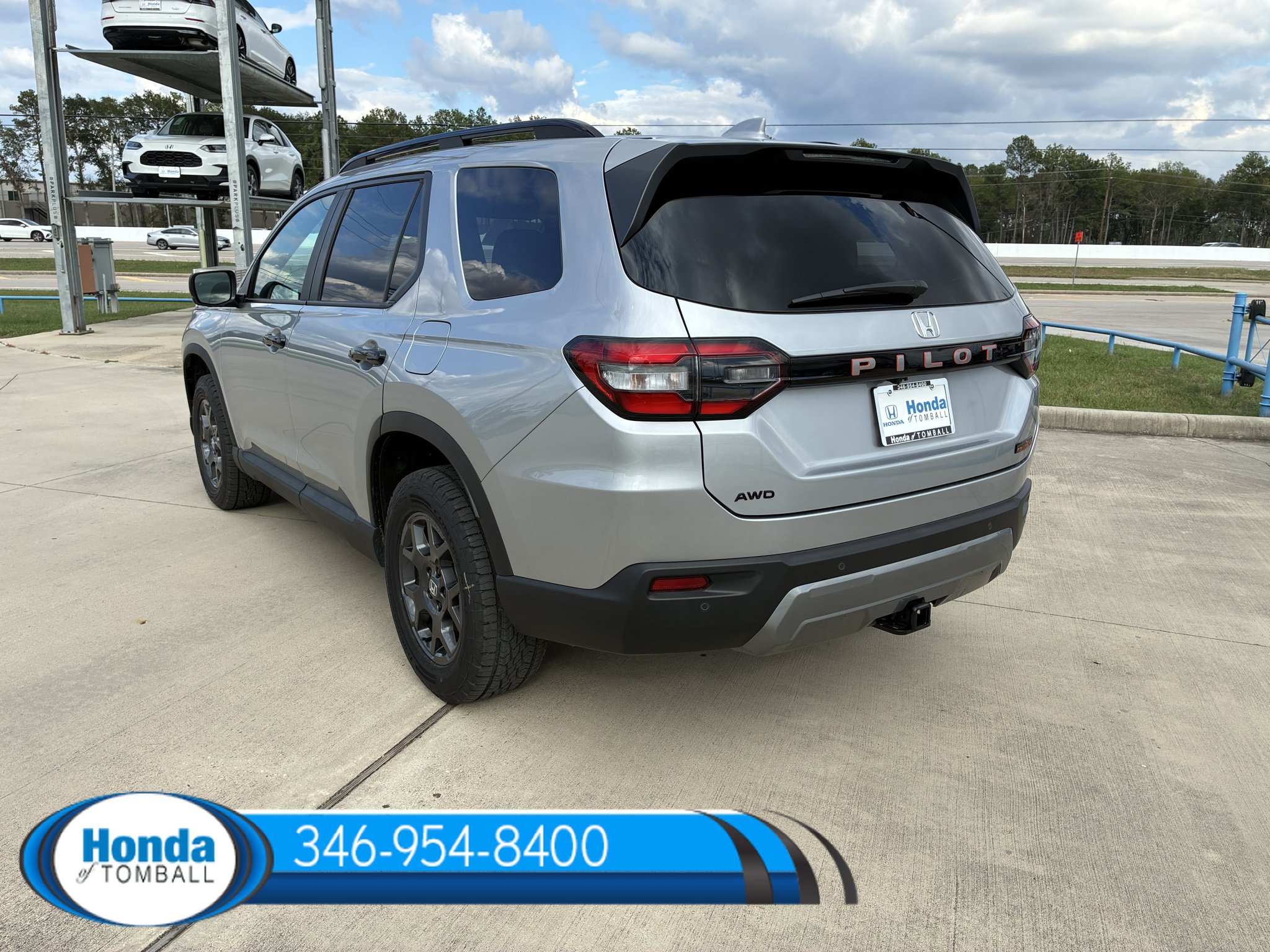 New 2026 Honda Pilot TrailSport image 4