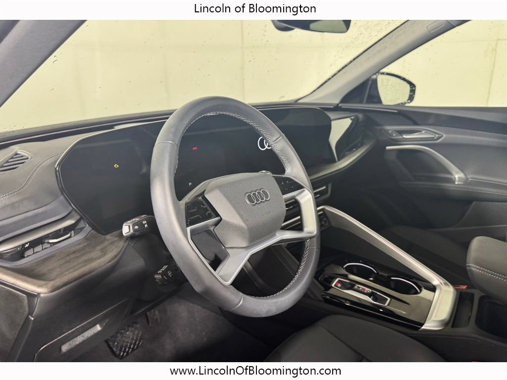 Used 2025 Audi Q5 Premium w/ Convenience Package AWD/4WD image 34