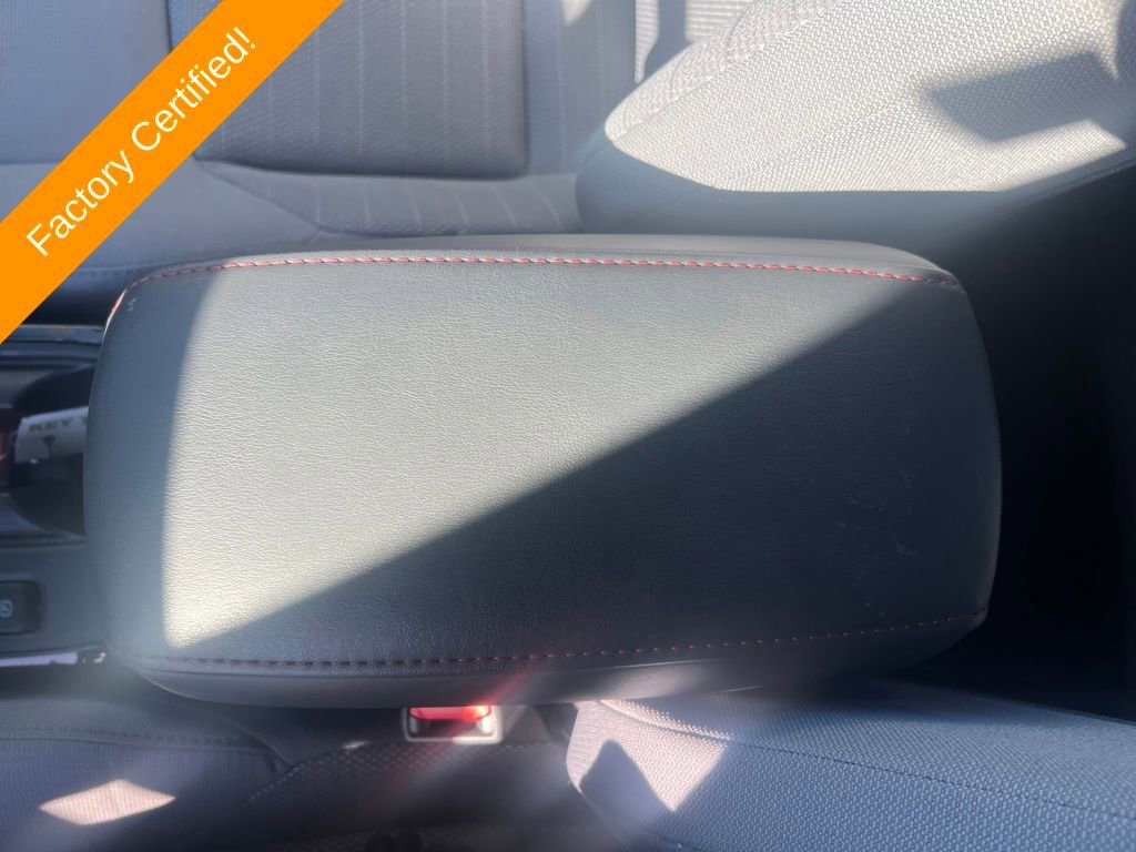 Used 2025 Toyota Corolla SE image 22