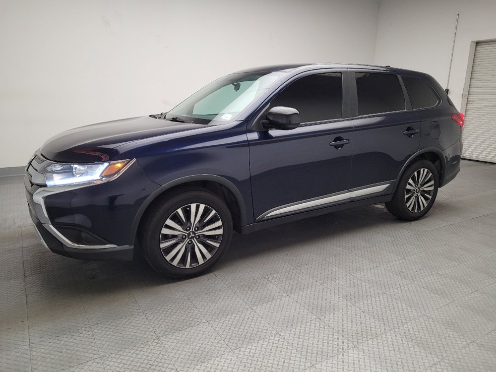 Used 2019 Mitsubishi Outlander ES image 2