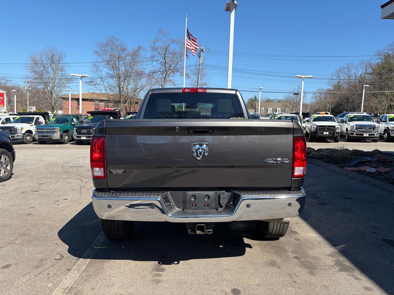 Used 2016 RAM 2500 Tradesman w/ Chrome Appearance Group image 9