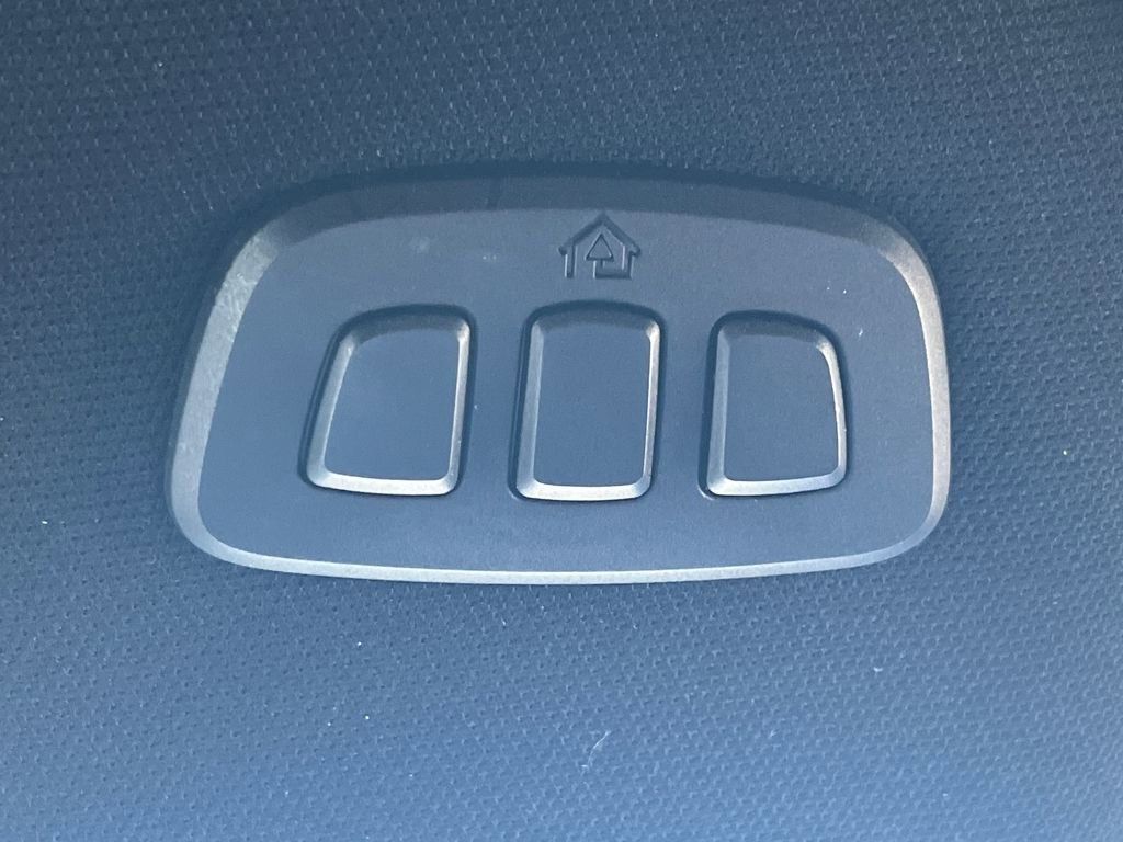 Used 2020 Lincoln Continental w/ Equipment Group 500A image 38