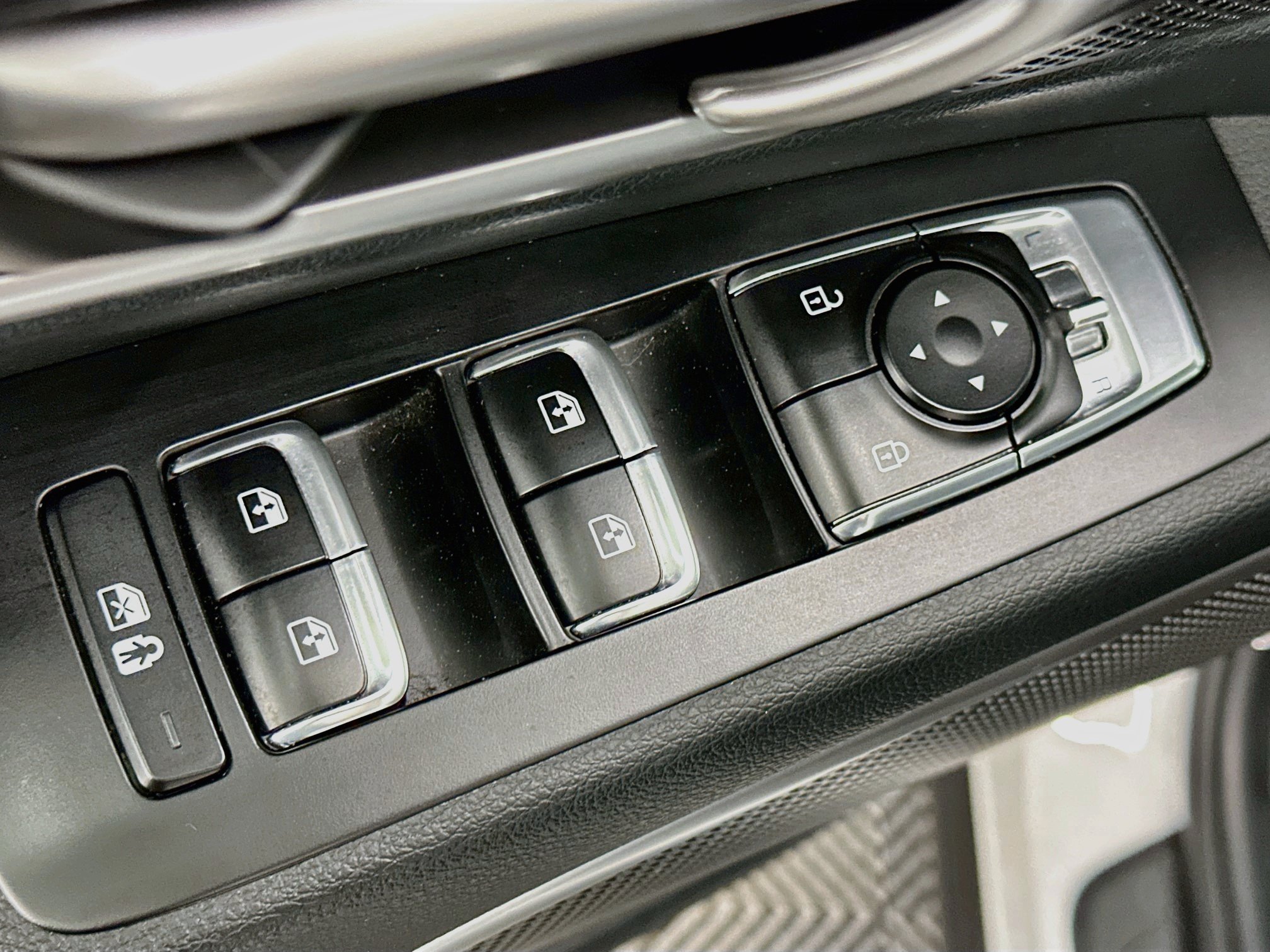 Used 2025 Kia Telluride S AWD/4WD image 15
