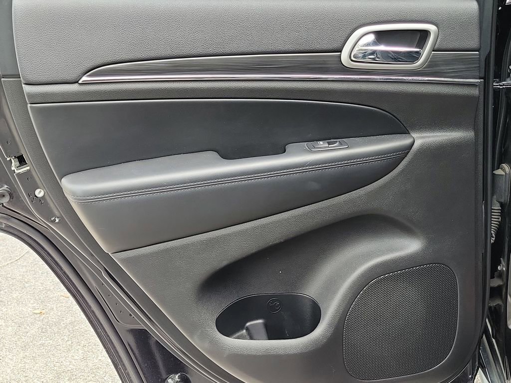 Used 2019 Jeep Grand Cherokee Limited AWD/4WD image 20