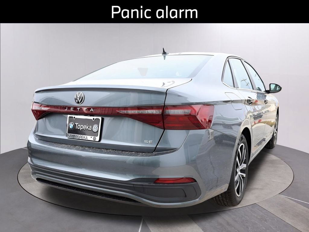 Used 2025 Volkswagen Jetta SE image 9