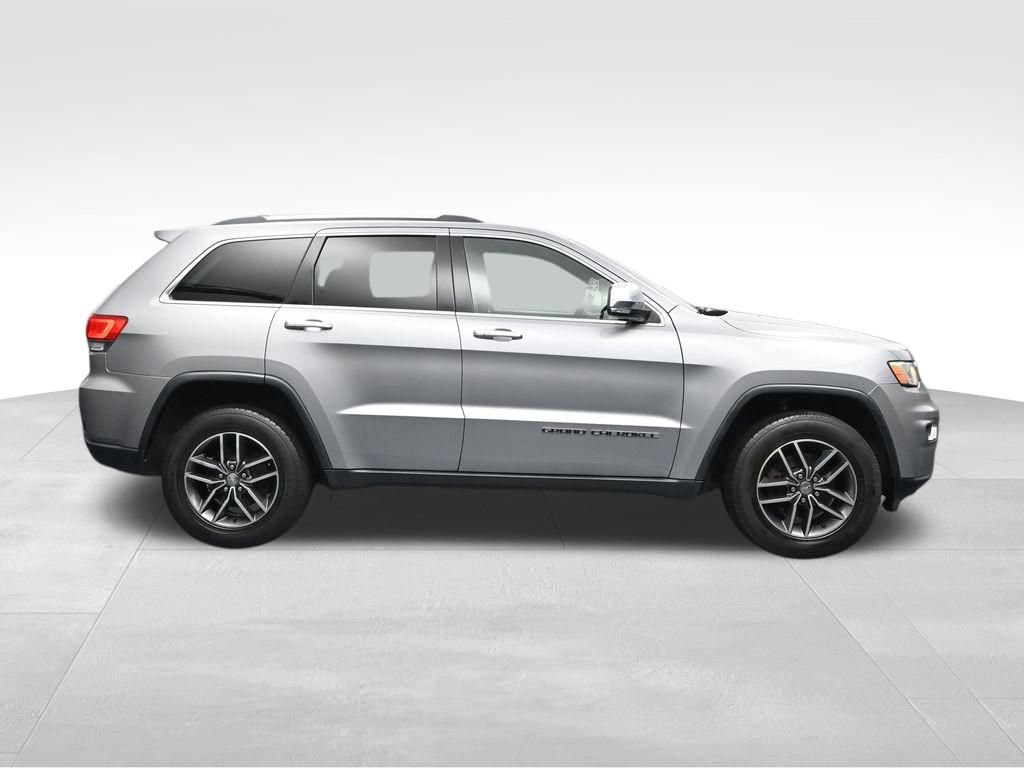 Used 2018 Jeep Grand Cherokee Limited AWD/4WD image 6