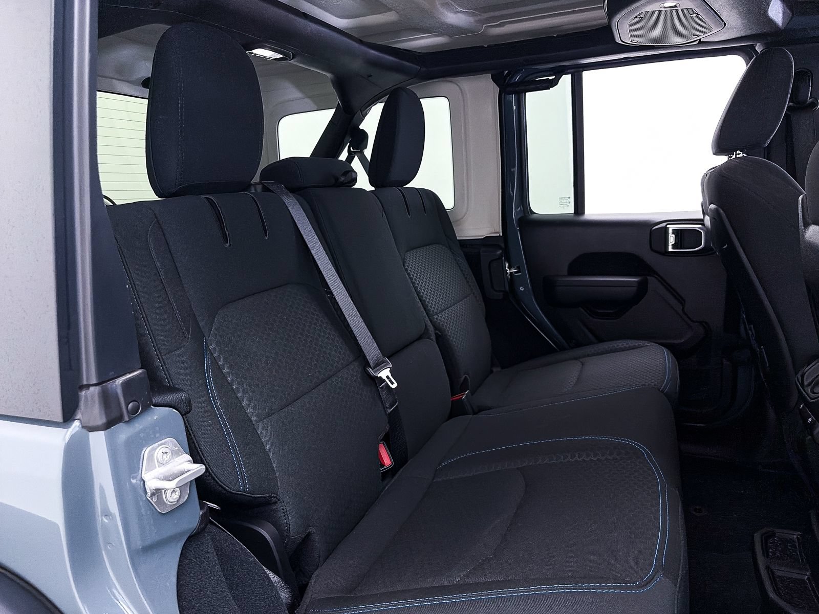 Used 2024 Jeep Wrangler Unlimited Rubicon 4xe AWD/4WD image 48