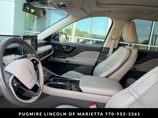 Used 2023 Lincoln Aviator Reserve w/ Equipment Group 201A RWD image 3