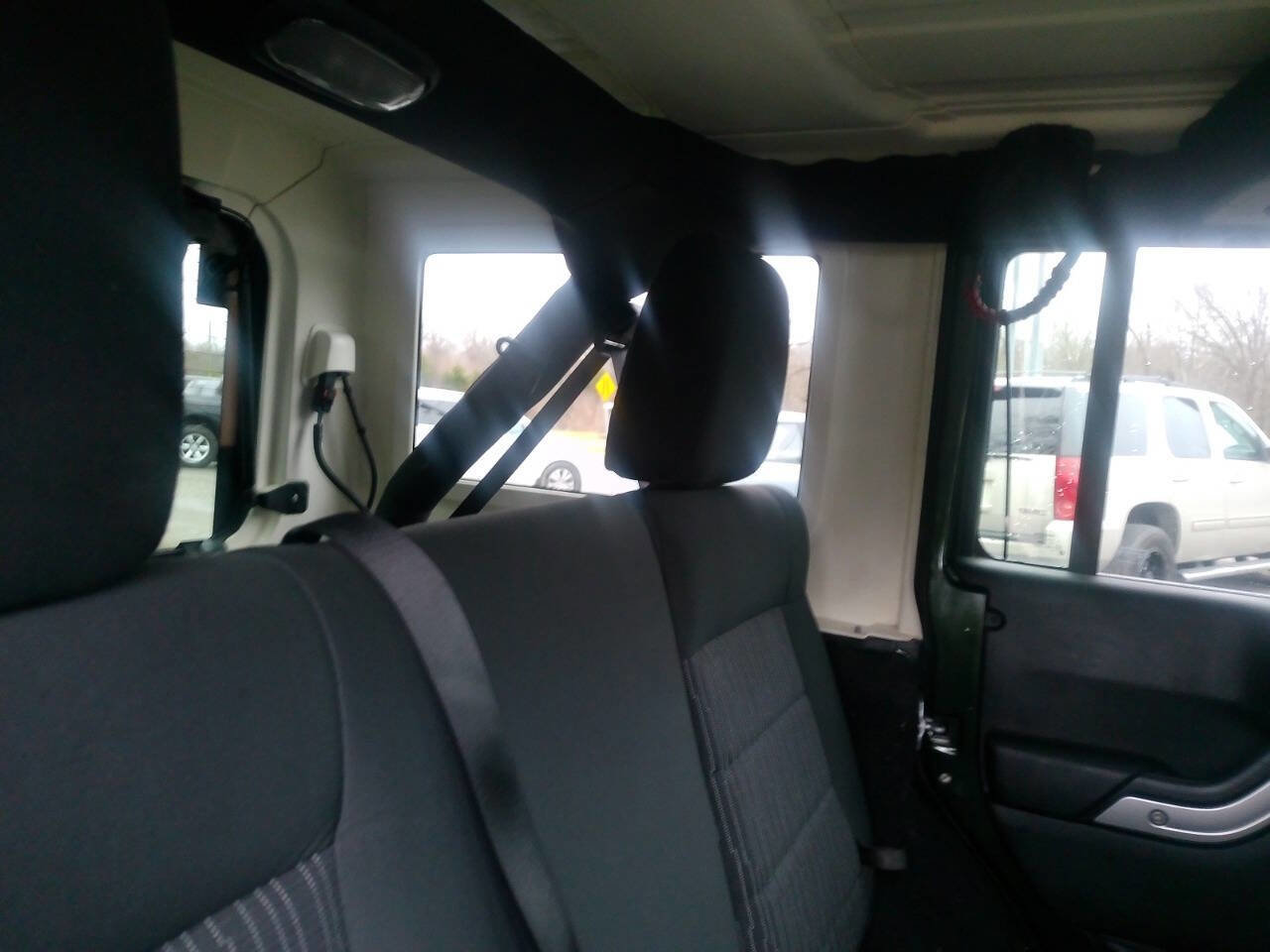 Used 2011 Jeep Wrangler Unlimited Rubicon w/ Dual Top Group image 26