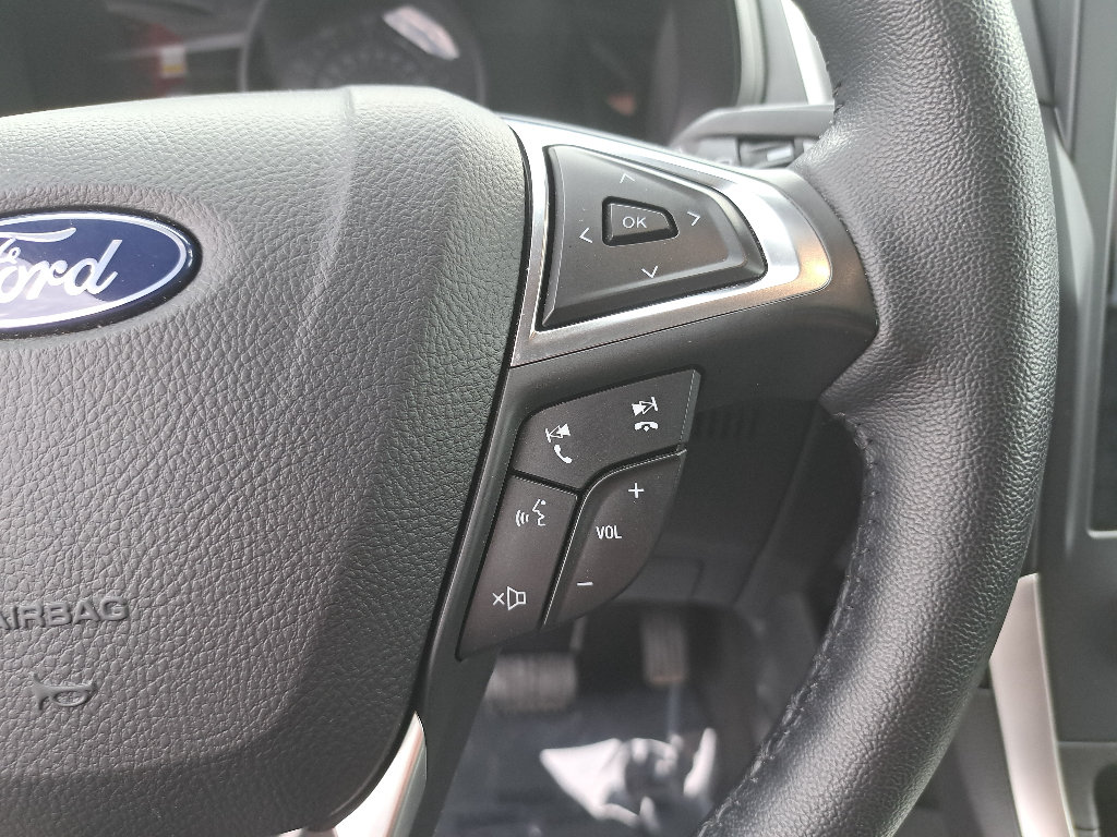 Used 2023 Ford Edge SEL AWD/4WD image 18