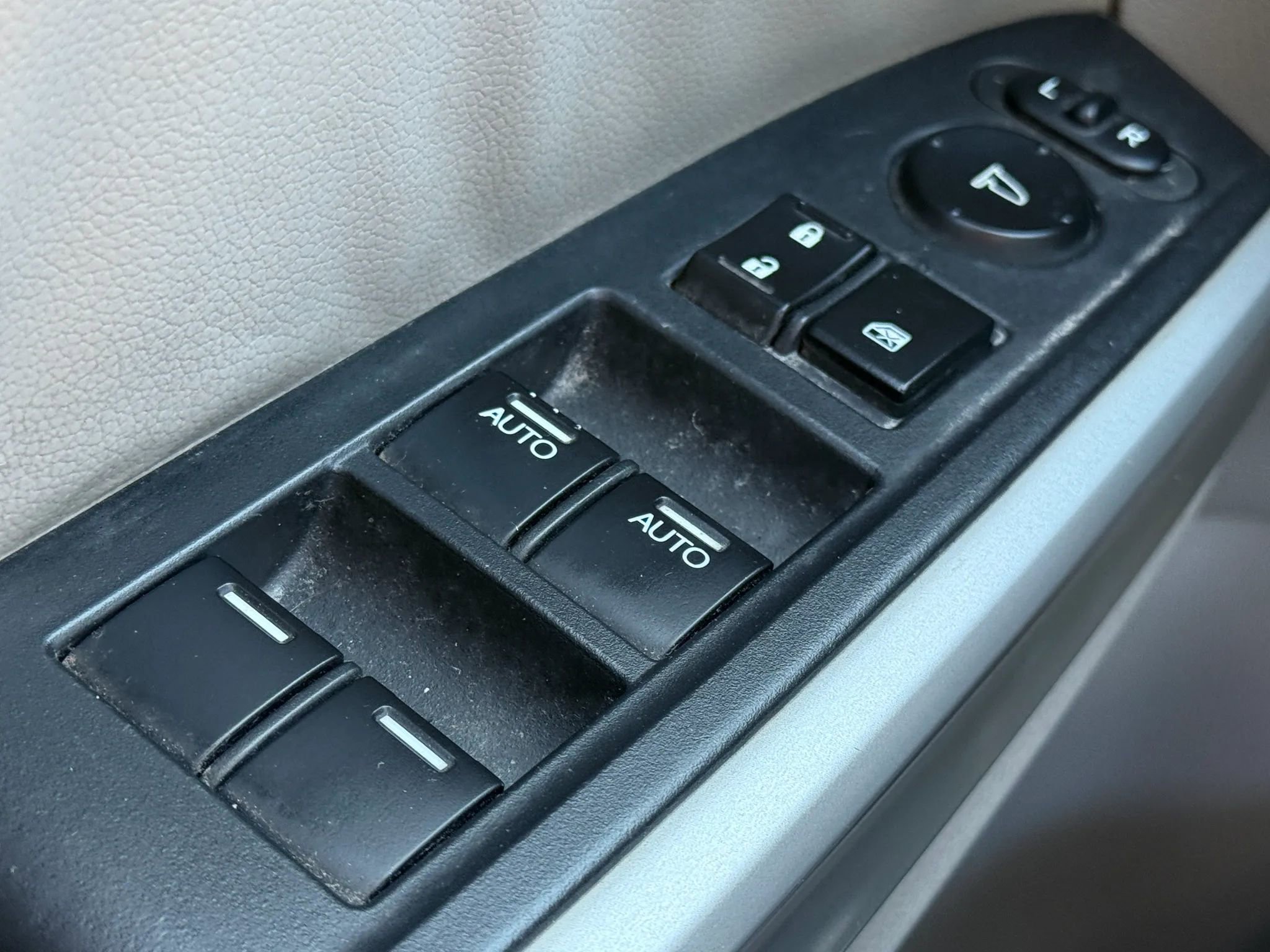 Used 2009 Honda Accord EX image 24