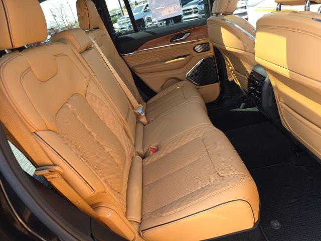 Used 2024 Jeep Grand Cherokee Summit image 51