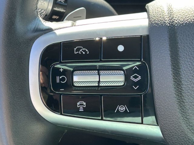 Used 2025 Genesis GV80 2.5T Standard AWD/4WD image 19