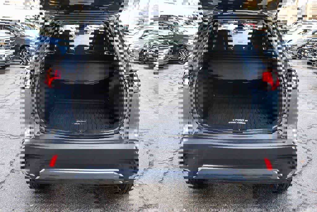 Used 2024 Toyota Corolla Cross LE w/ Moonroof Package image 29