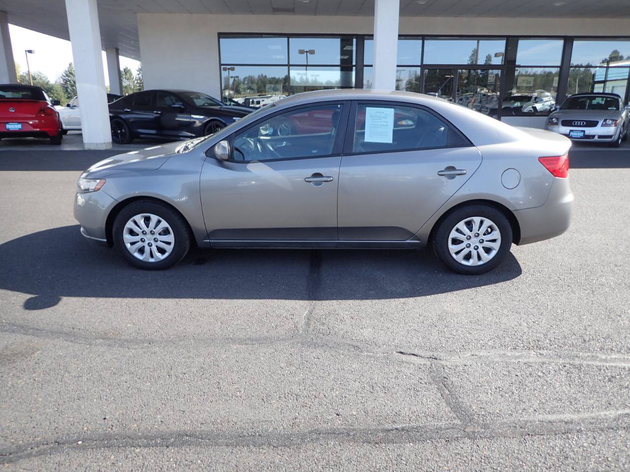 Used 2013 Kia Forte EX FWD image 2