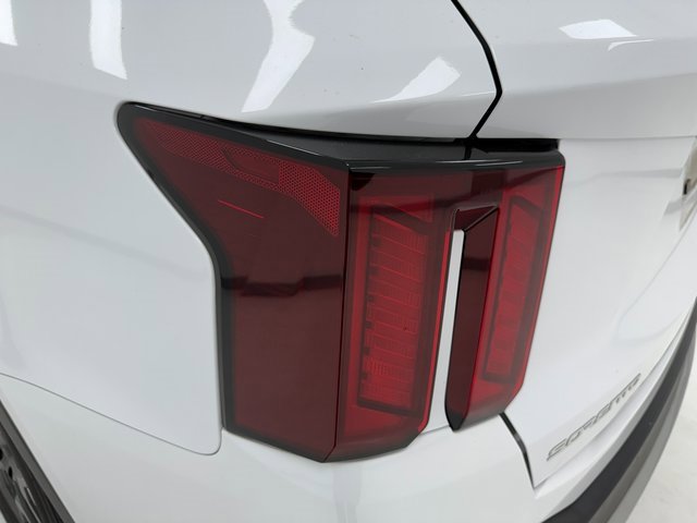 Used 2024 Kia Sorento S image 12