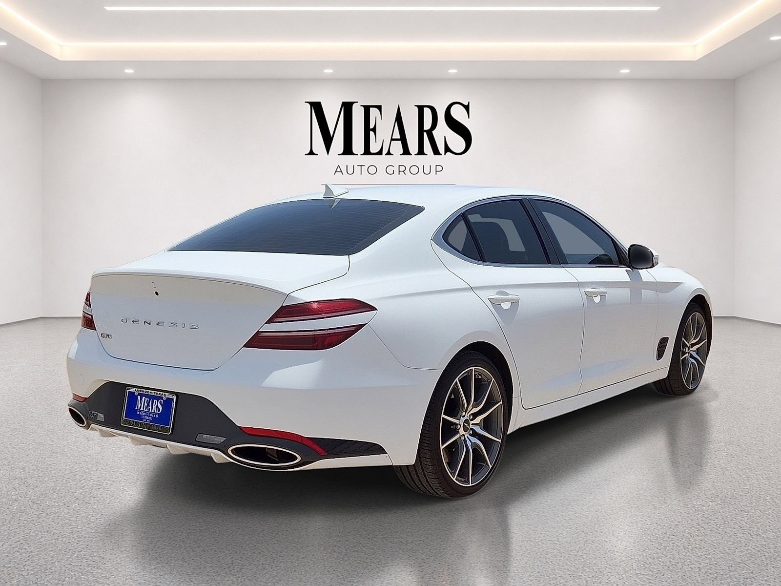 Used 2025 Genesis G70 2.5T RWD image 5