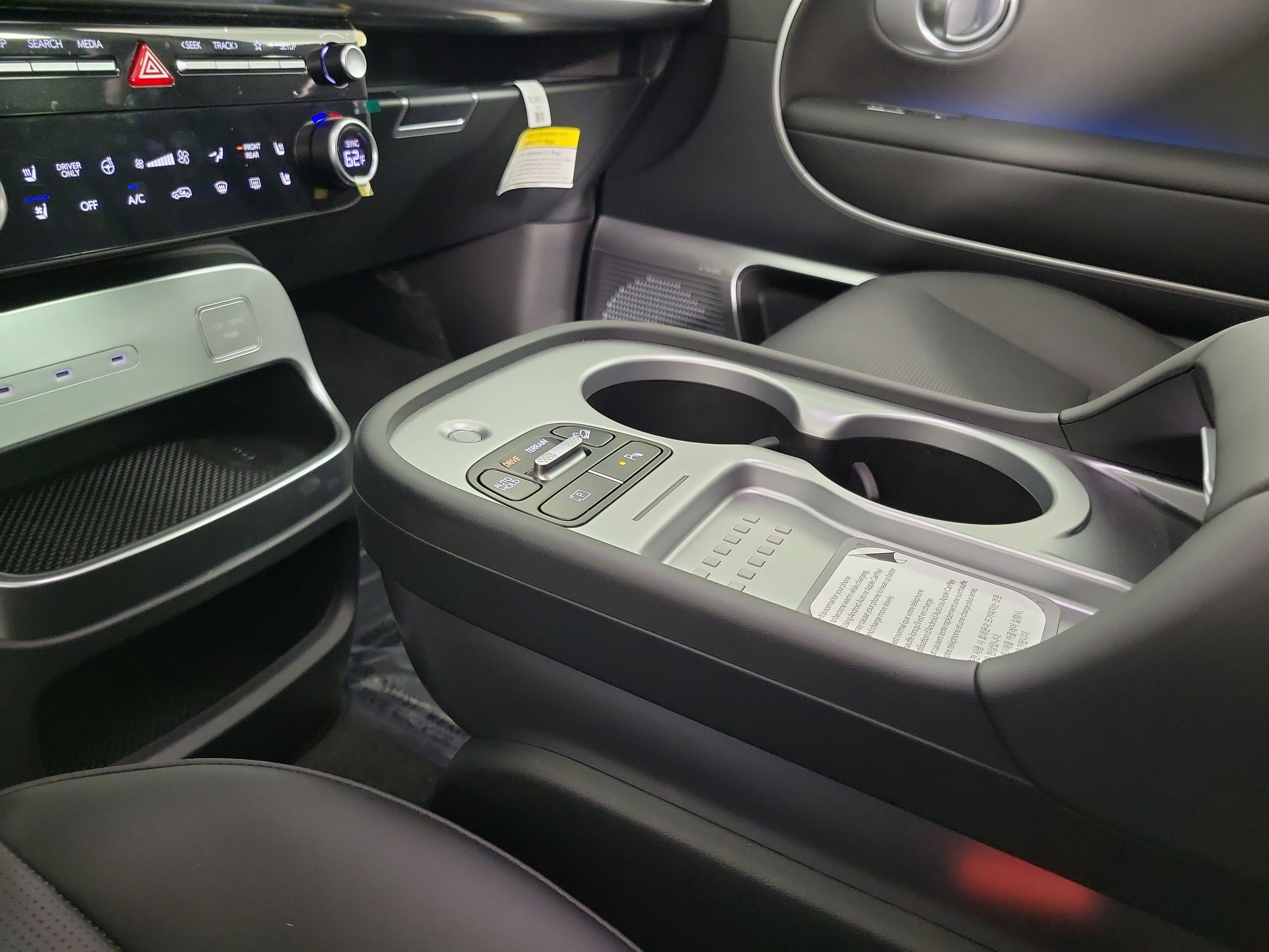 New 2026 Hyundai Ioniq 9 Calligraphy image 19