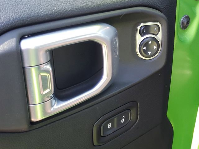 Used 2018 Jeep Wrangler Unlimited Sahara w/ Dual Top Group image 12