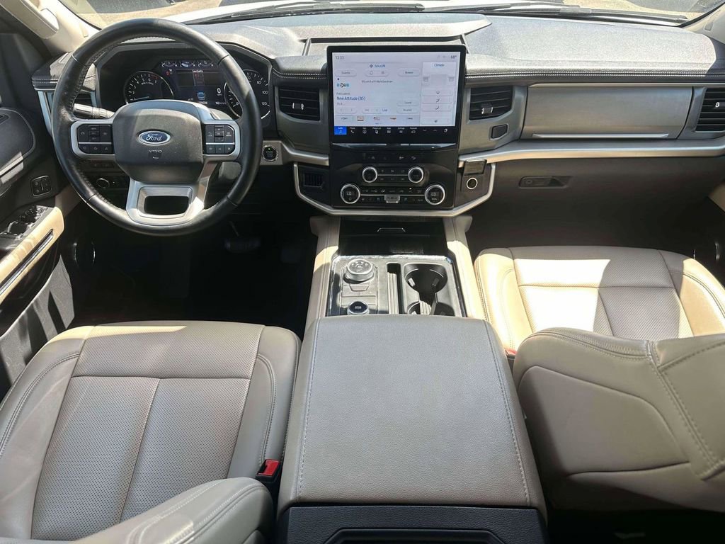 Used 2024 Ford Expedition Max XLT AWD/4WD image 12
