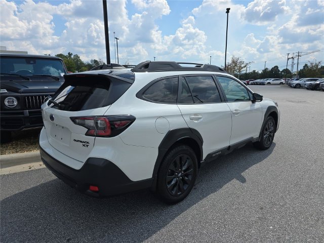 Used 2023 Subaru Outback Onyx Edition XT AWD/4WD image 3