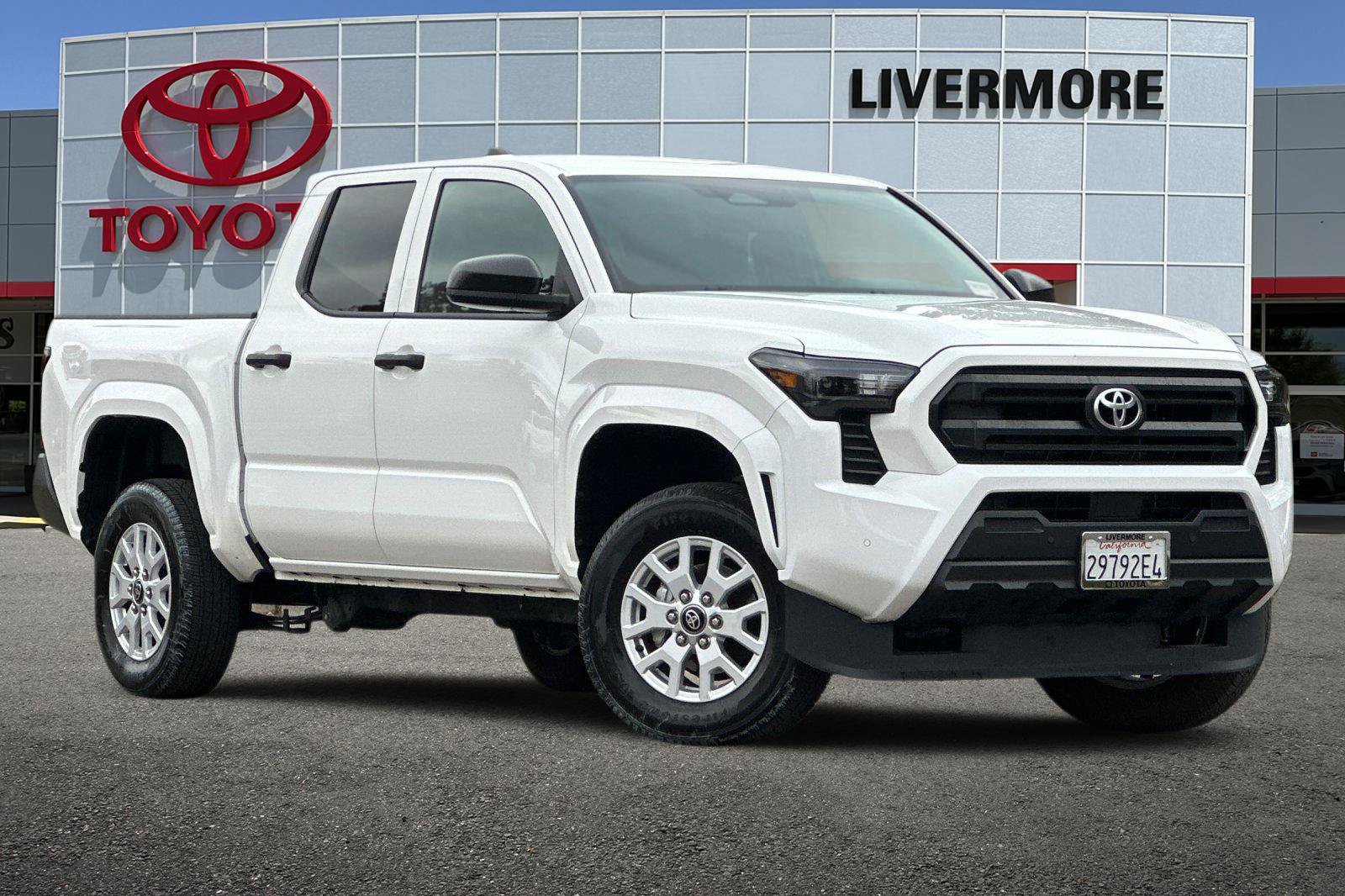 Certified 2025 Toyota Tacoma SR w/ SR Upgrade Package RWD image 2