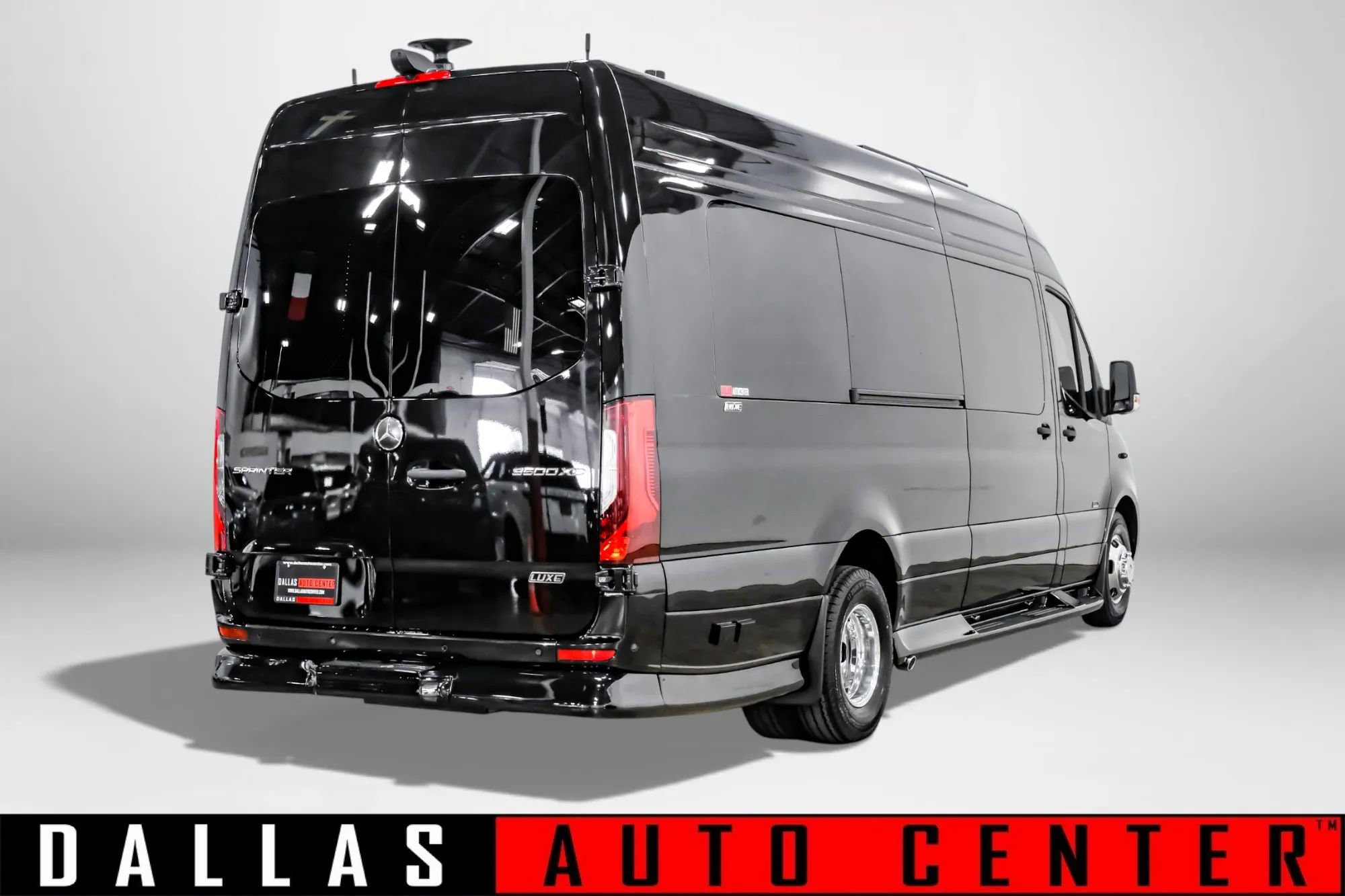 Used 2024 Mercedes-Benz Sprinter 3500 image 4