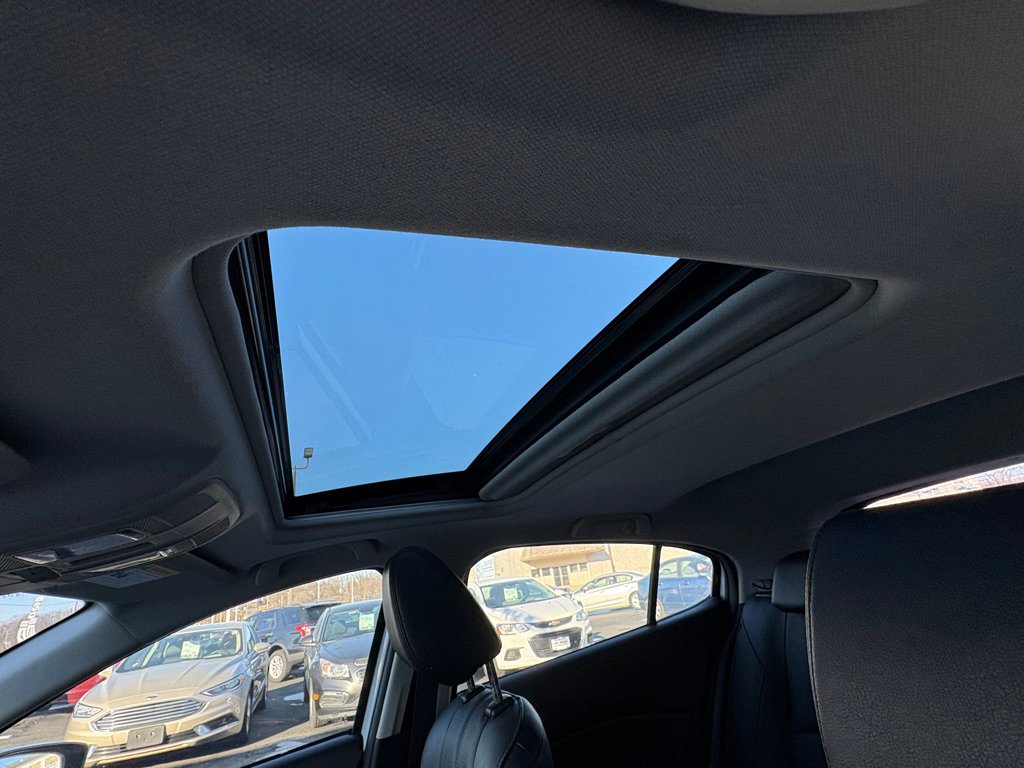 Used 2017 MAZDA MAZDA3 Grand Touring w/ Premium Equipment Package image 10