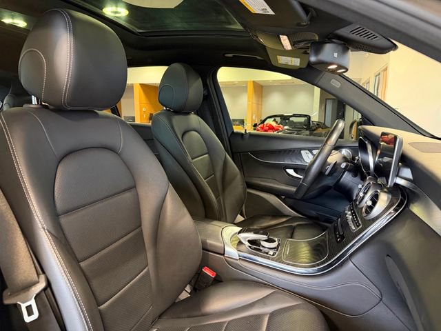 Used 2018 Mercedes-Benz GLC 300 4MATIC image 24