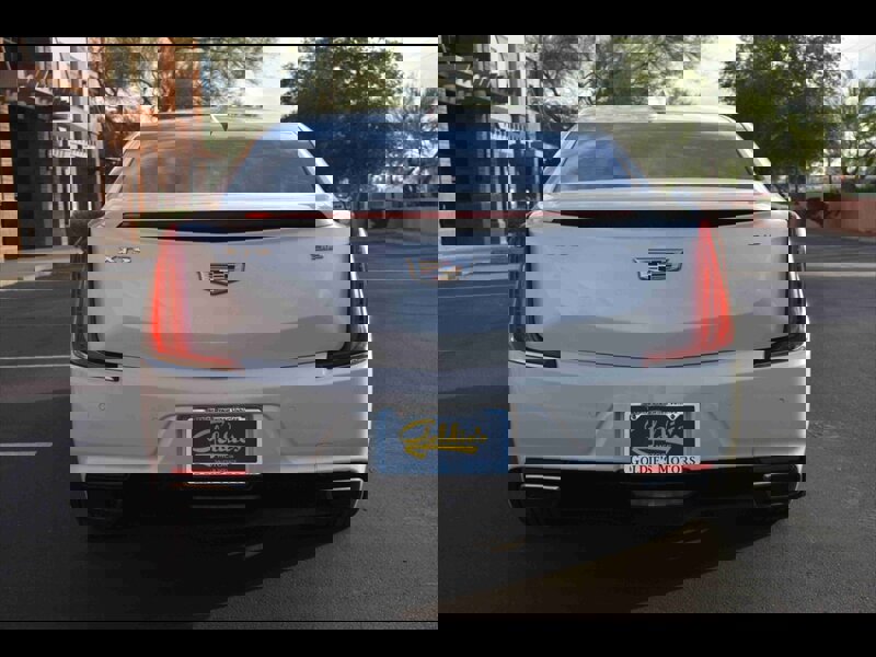 Used 2019 Cadillac XTS Luxury image 8