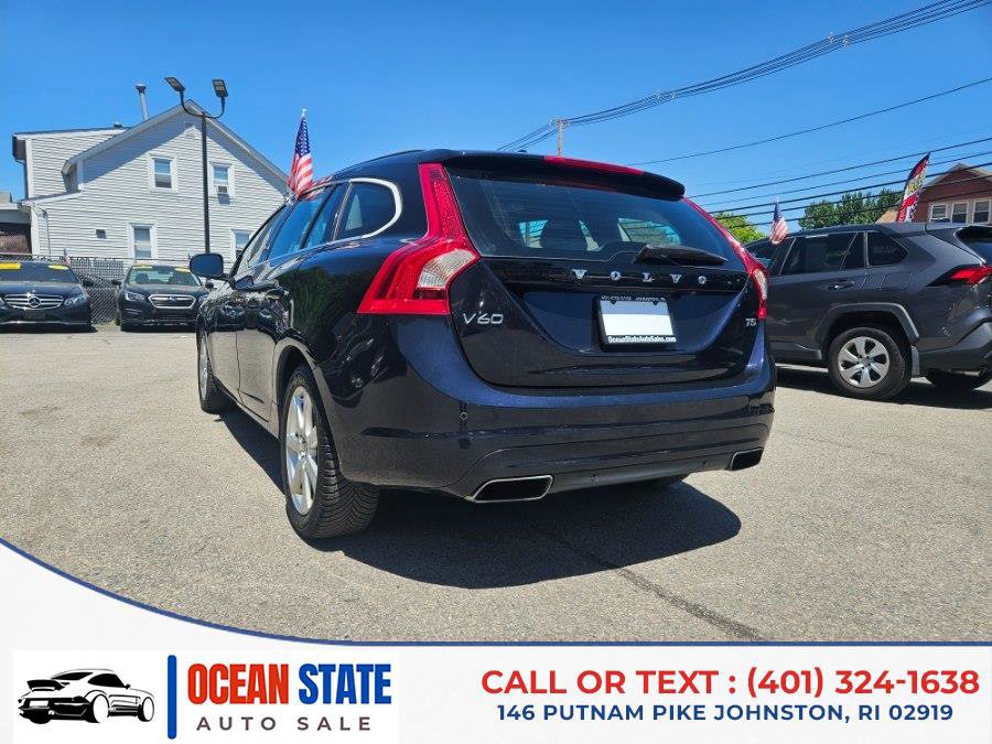 Used 2016 Volvo V60 T5 Premier w/ Convenience Package FWD image 3