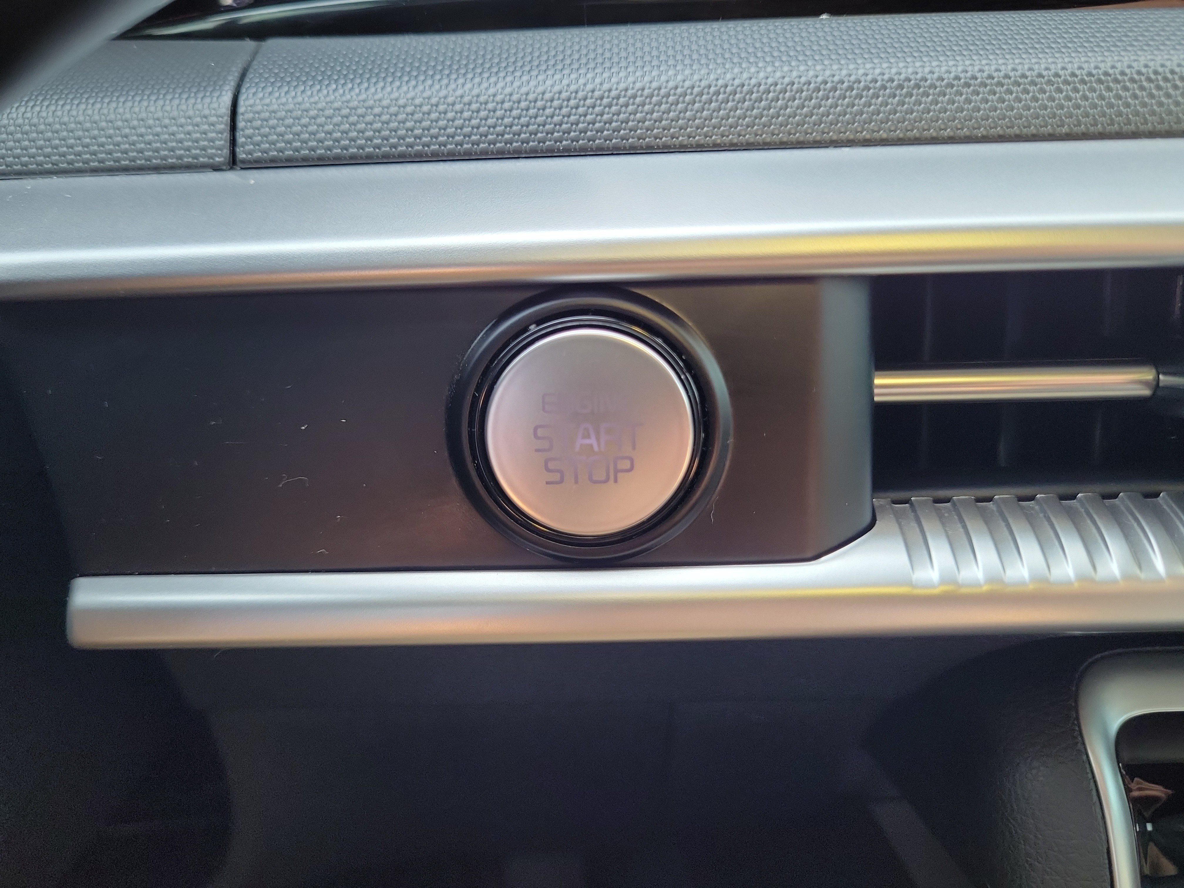 Used 2024 Kia K5 GT-Line w/ GT-Line Premium Package FWD image 31