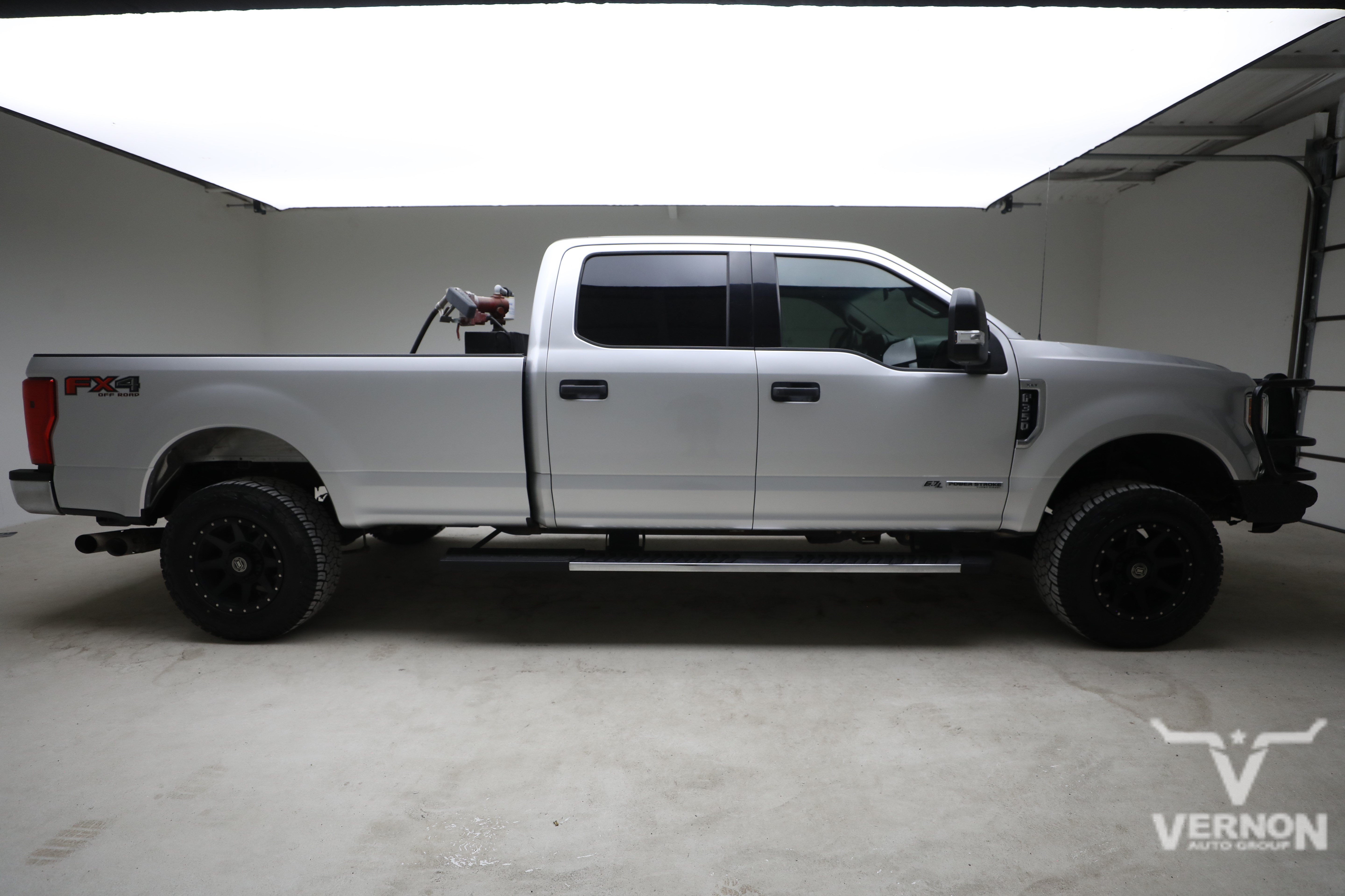 Used 2017 Ford F350 XLT w/ XLT Value Package AWD/4WD image 6