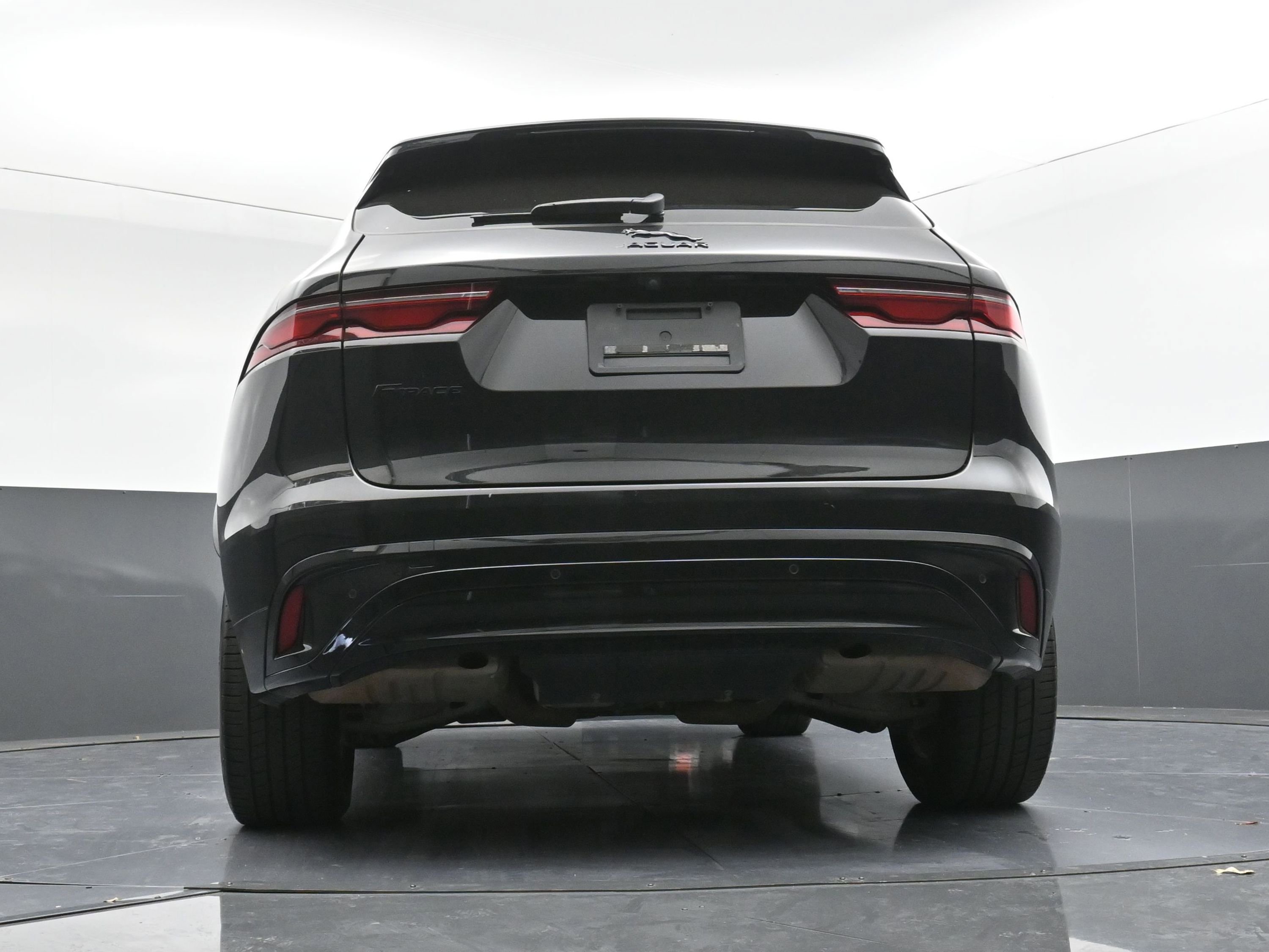 Used 2022 Jaguar F-PACE S image 31