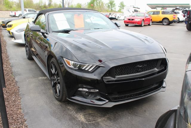 Used 2017 Ford Mustang GT Premium w/ Equipment Group 401A RWD image 15