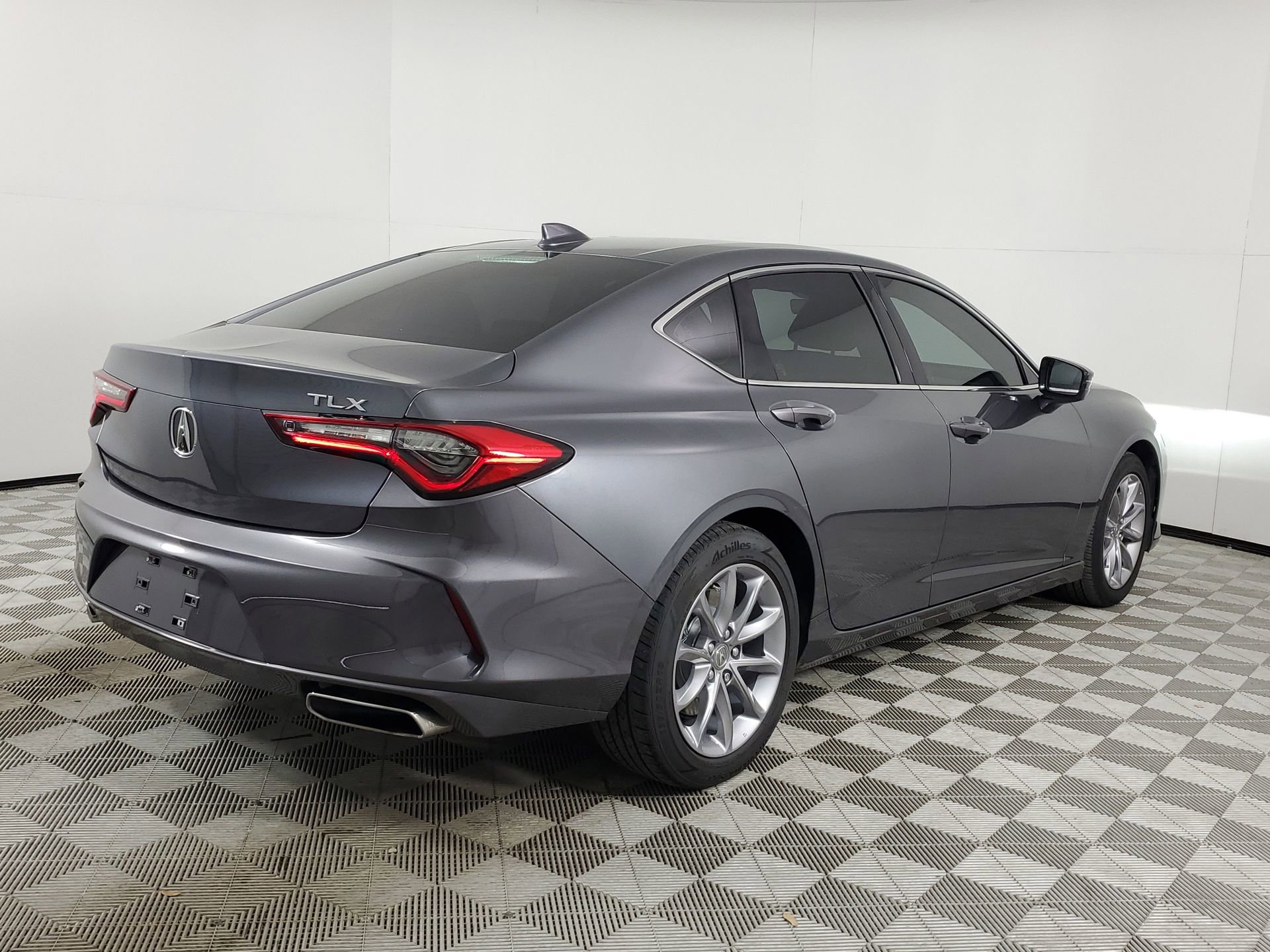 Used 2023 Acura TLX image 11