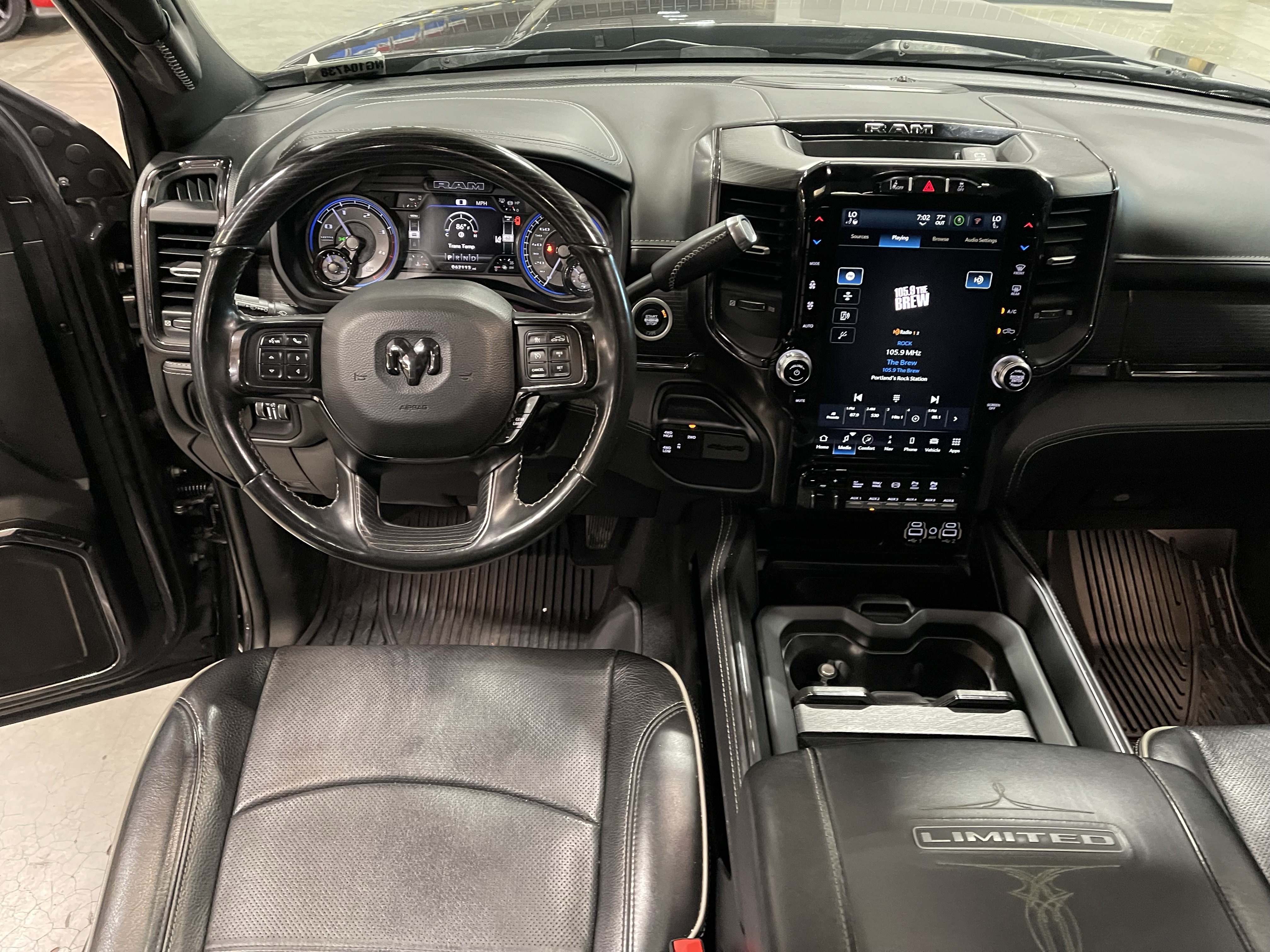 Used 2022 RAM 3500 Limited AWD/4WD image 14