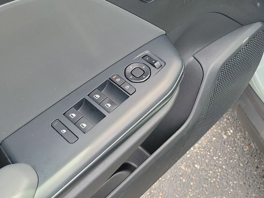 Used 2025 Kia K4 LXS FWD image 21