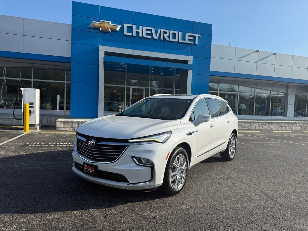 Used 2023 Buick Enclave Essence w/ Experience Buick Package image 1