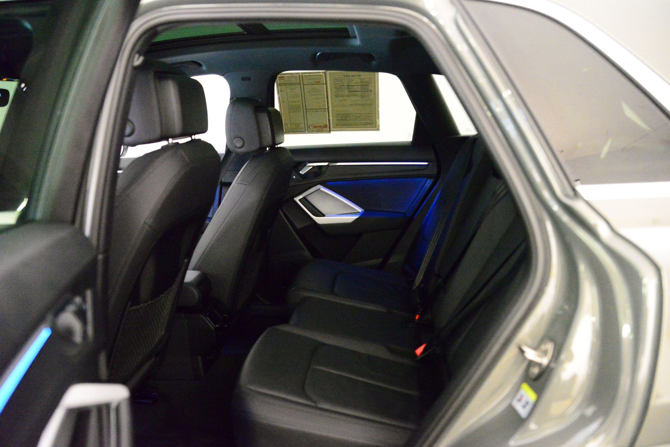 Certified 2025 Audi Q3 2.0T Premium Plus w/ Premium Plus Package image 12