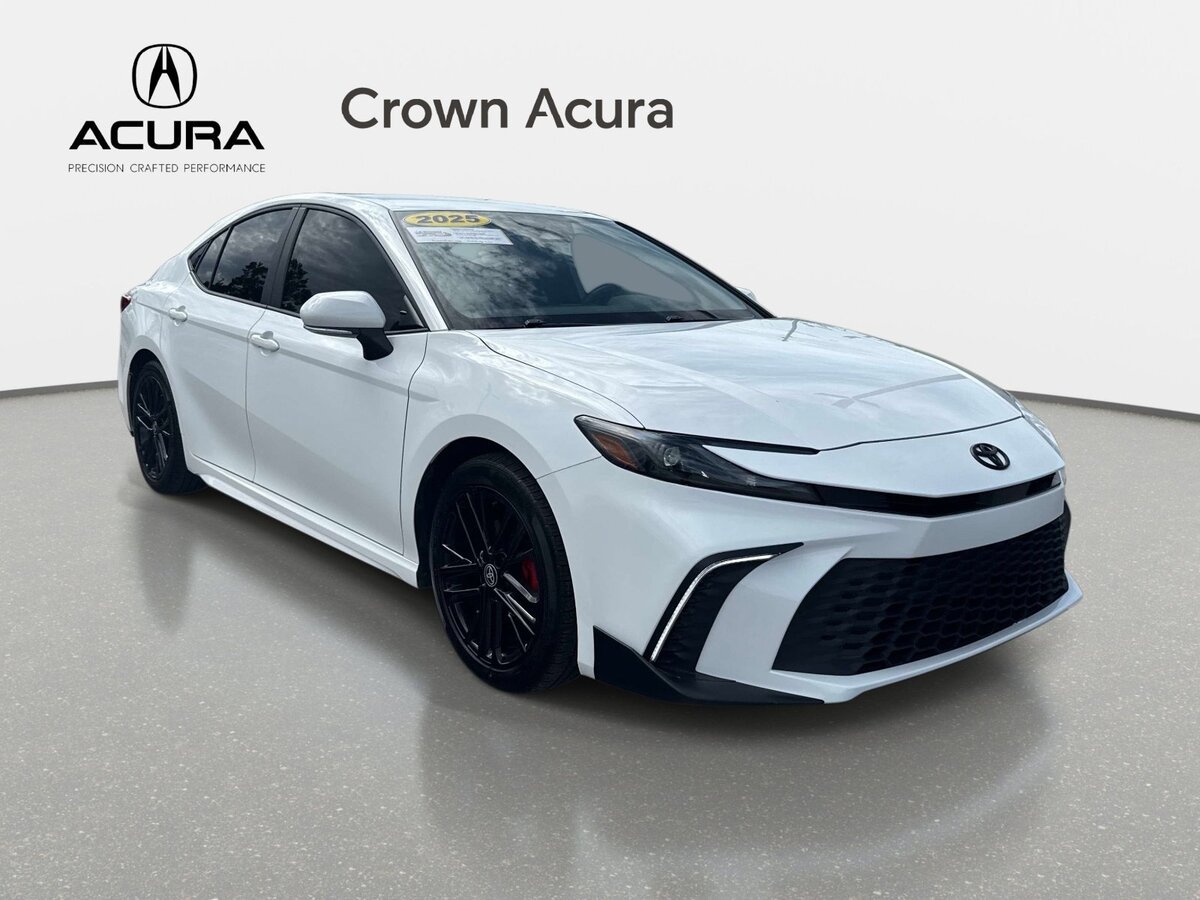 Used 2025 Toyota Camry SE w/ Multimedia Upgrade Package FWD image 6