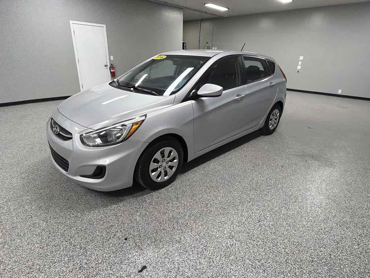 Used 2016 Hyundai Accent SE FWD image 7
