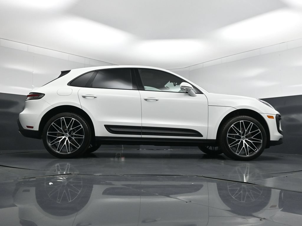 New 2026 Porsche Macan AWD/4WD image 29