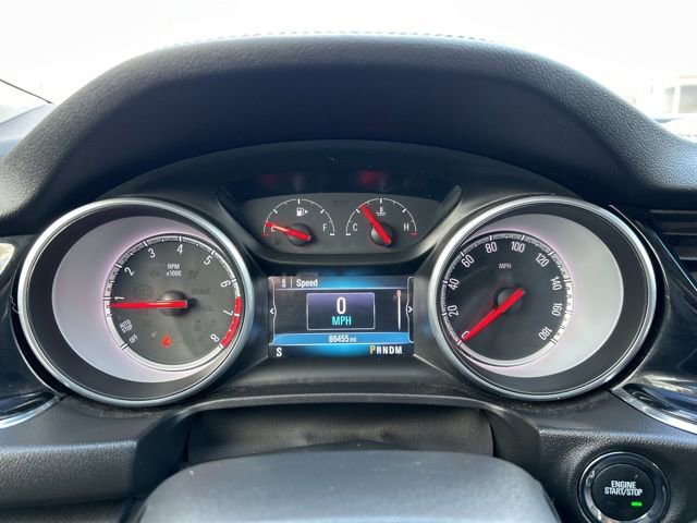 Used 2018 Buick Regal Essence w/ Driver Confidence Package #1 image 12