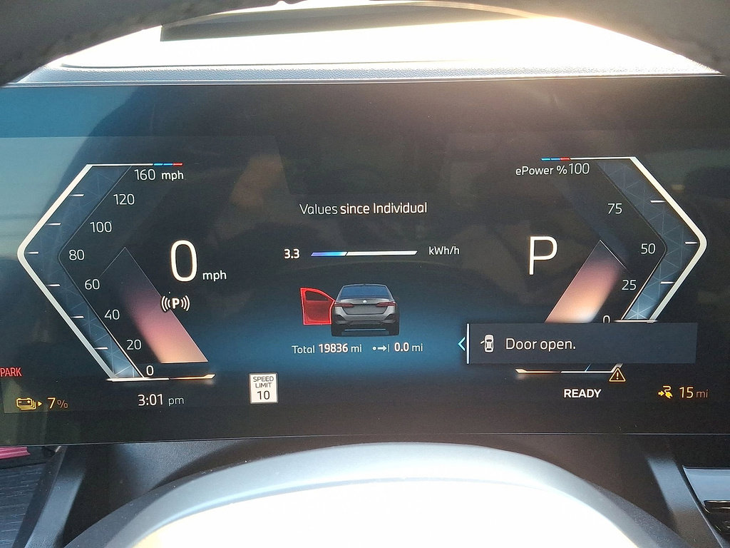 Used 2025 BMW i5 xDrive40 w/ M Sport Package image 13