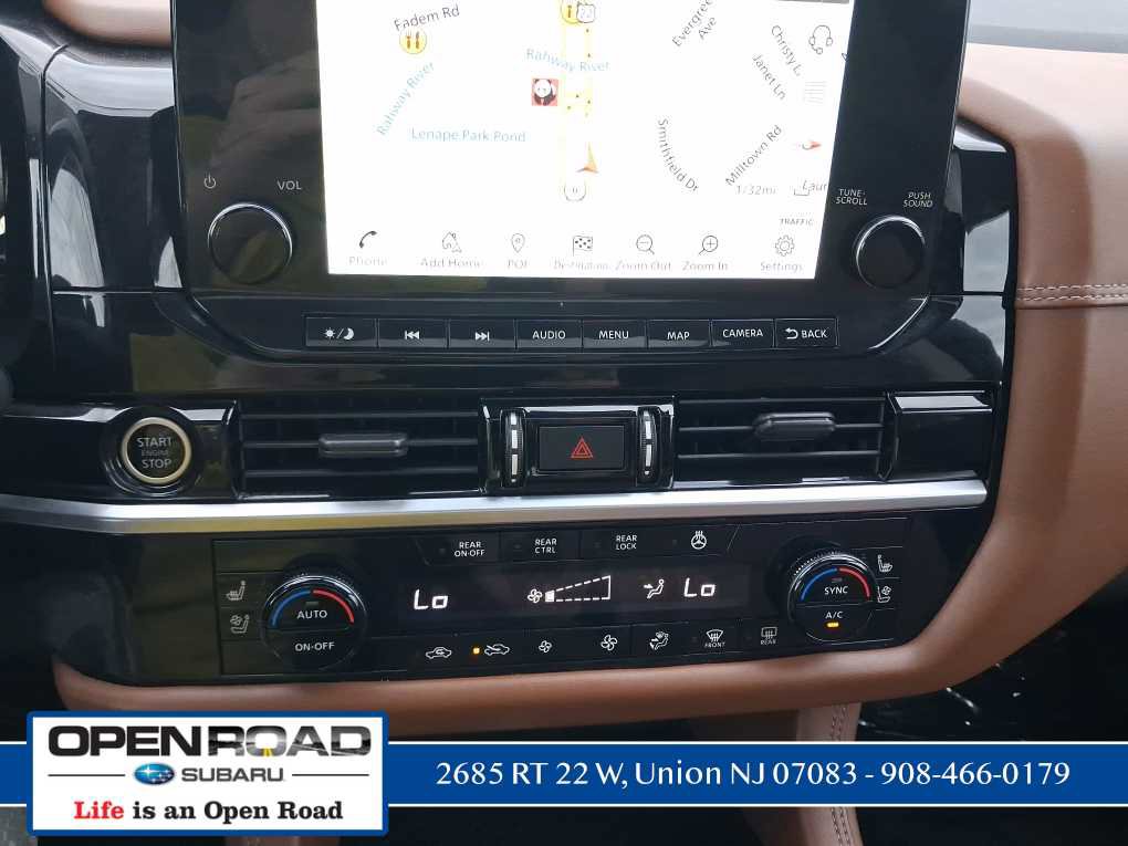 Used 2022 Nissan Pathfinder Platinum w/ Cargo Package AWD/4WD image 29