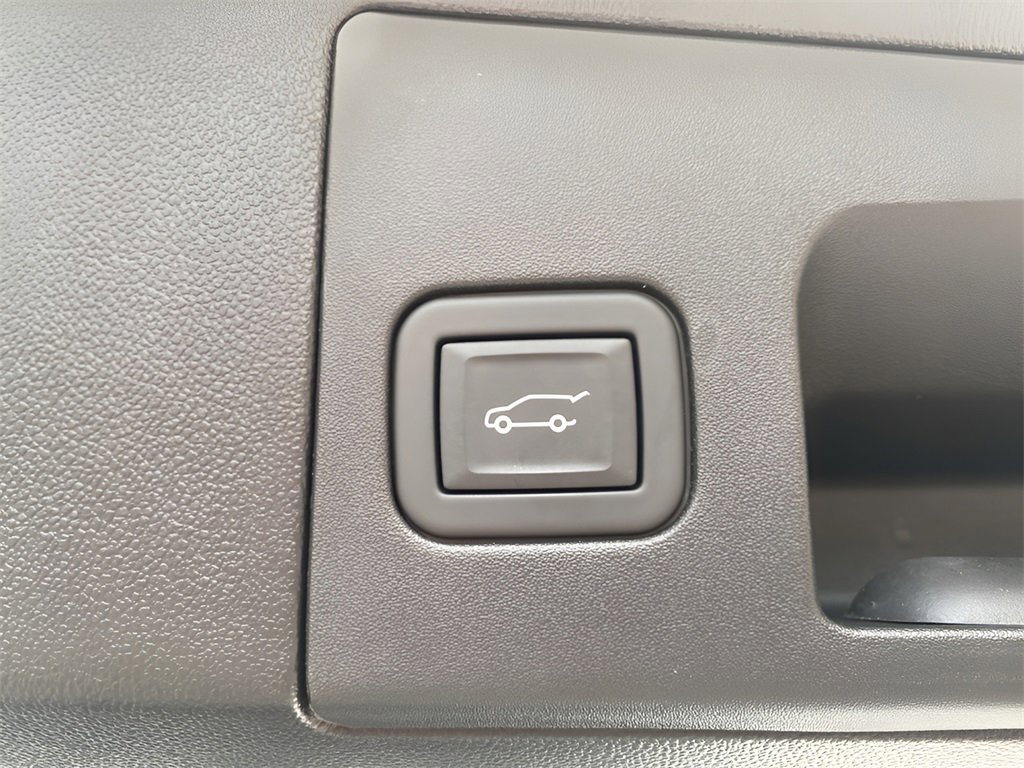 Certified 2024 Cadillac XT5 Premium Luxury image 9