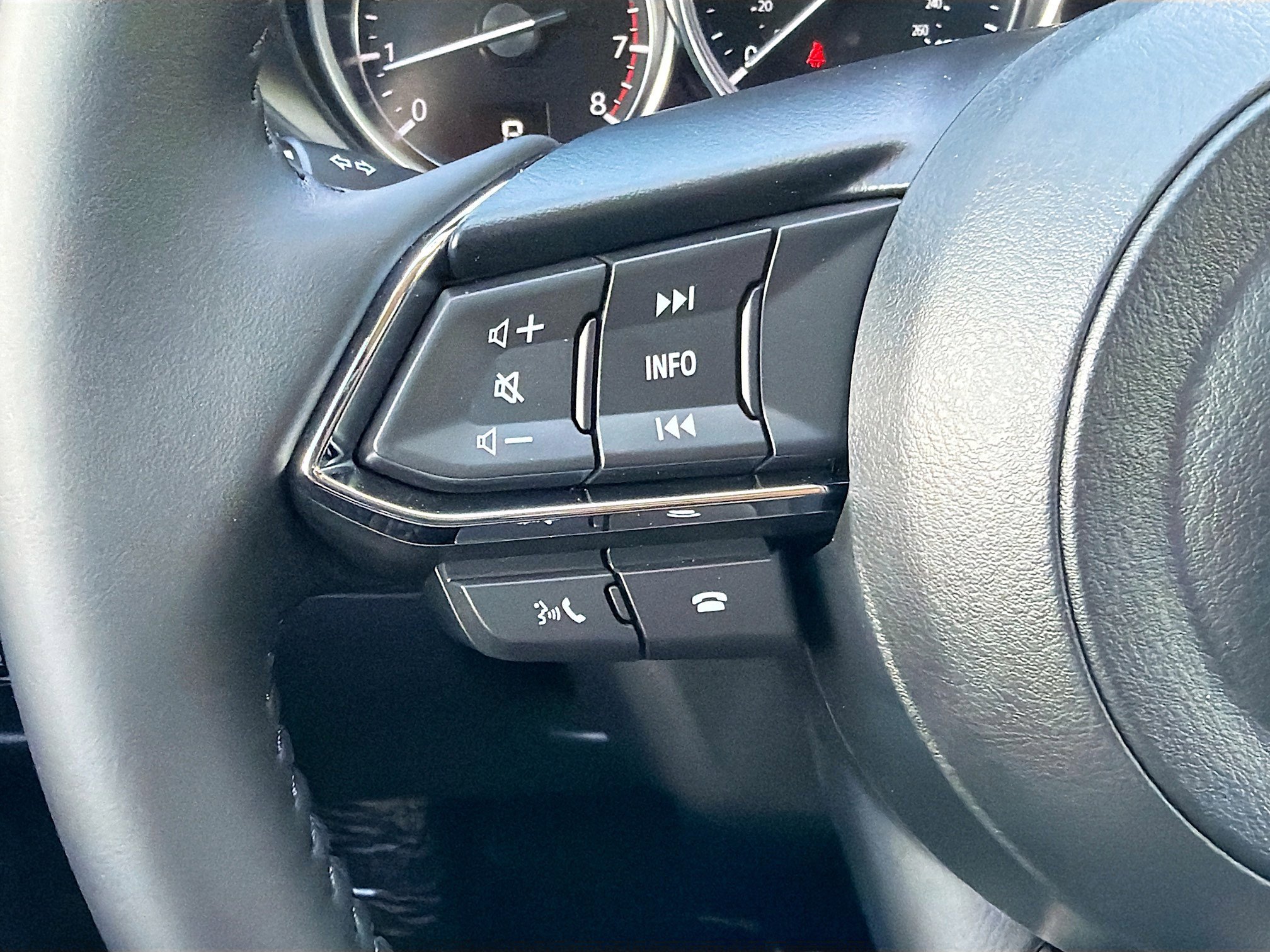 New 2025 MAZDA CX-5 AWD 2.5 S w/ Preferred Package image 36