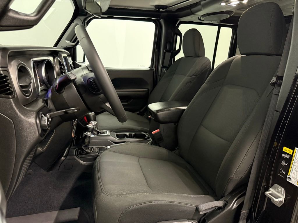 Used 2023 Jeep Wrangler Willys image 14